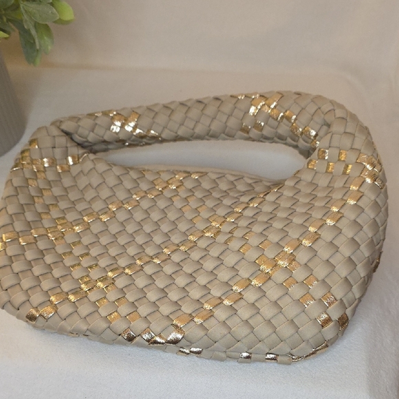 HAUTE SHORE Handbags - HAUTE SHORE Gold and Cream Woven Hobo Bag